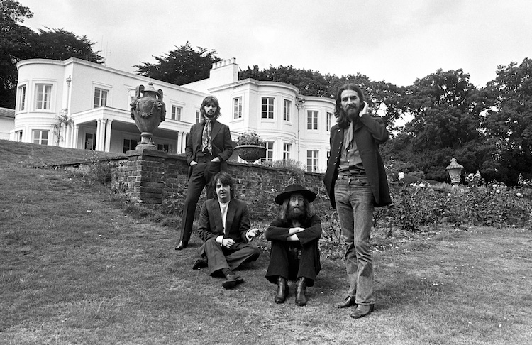 The Beatles: Internal affairs en la Calle Abadía